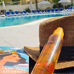 T3 Clim Piscine Chauffee Proche De La Parking Dans Village 아그