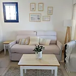 T3 Clim Piscine Chauffee Proche De La Parking Dans Village 아그