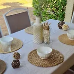 아파트 T3 Clim Piscine Chauffee Proche De La Parking Dans Village 아그