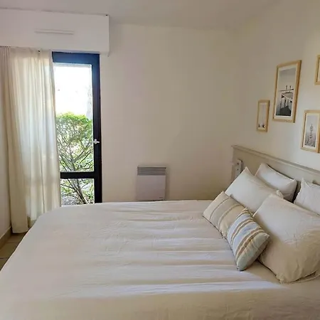 T3 Clim Piscine Chauffée Proche De La Parking Dans Village Appartamento Agde