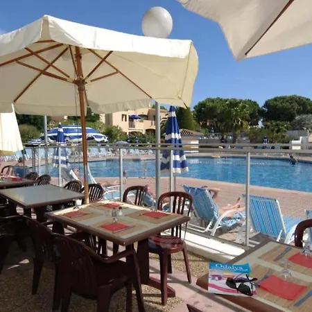 T3 Clim Piscine Chauffée Proche De La Parking Dans Village Appartamento *