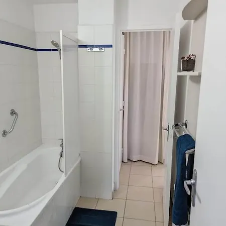 Apartamento T3 Clim Piscine Chauffee Proche De La Parking Dans Village *