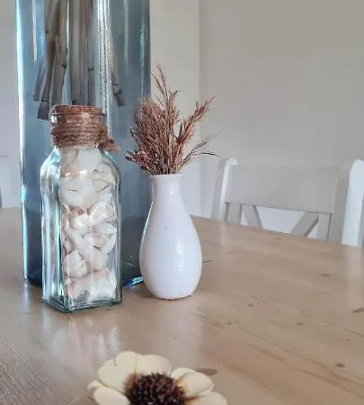 T3 Clim Piscine Chauffee Proche De La Parking Dans Village Apartment