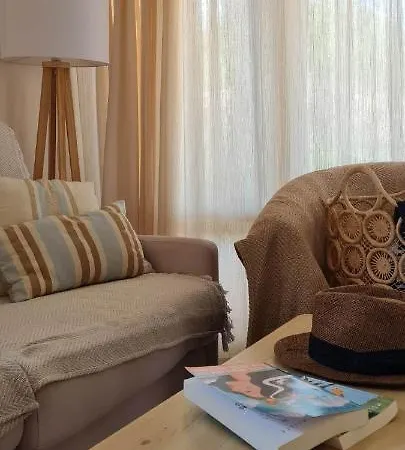 T3 Clim Piscine Chauffee Proche De La Parking Dans Village Agde