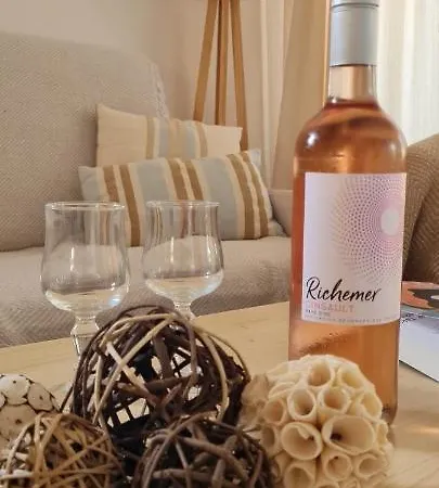 T3 Clim Piscine Chauffee Proche De La Parking Dans Village Apartamento *