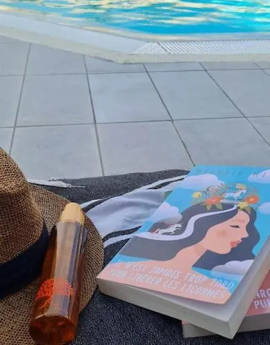 T3 Clim Piscine Chauffée Proche De La Parking Dans Village Appartamento Agde