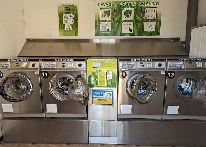 T3 Clim Piscine Chauffee Proche De La Parking Dans Village Lägenhet Agde