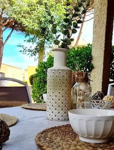 T3 Clim Piscine Chauffée Proche De La Parking Dans Village Appartamento Agde