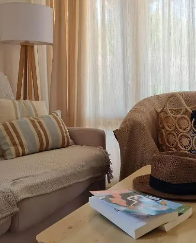 T3 Clim Piscine Chauffée Proche De La Parking Dans Village Agde